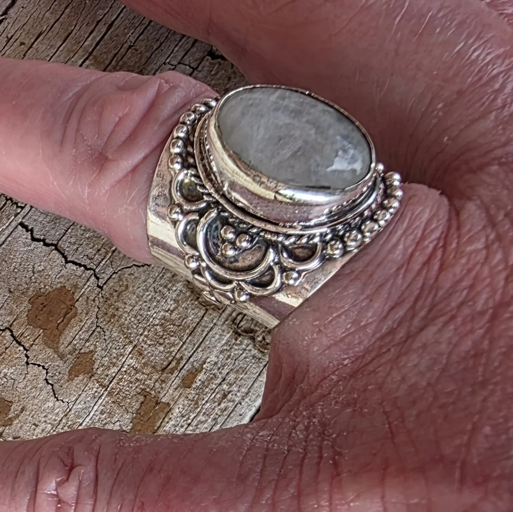 Rainbow Moonstone Boho Style Ring in 925 Sterling Silver (6.75) - Picture 9 of 16